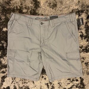 NEW Eddie Bauer relaxed fit gray shorts, Men’s 40